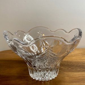 VTG Mikasa Crystal Footed Clear Bowl Evergreen Trees & Stars Candy Nuts Mints